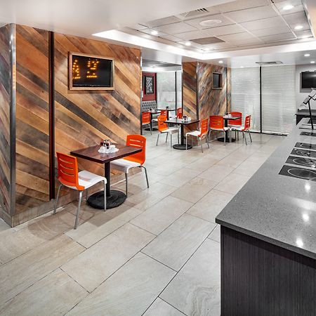 Holiday Inn Hotel Atlanta-Northlake, A Full Service Hotel Такер Экстерьер фото